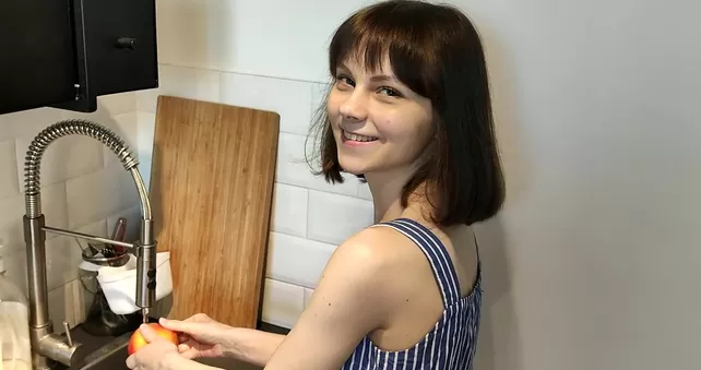 Поиск видео по запросу: жена трахается с любовником на кухне в квартире